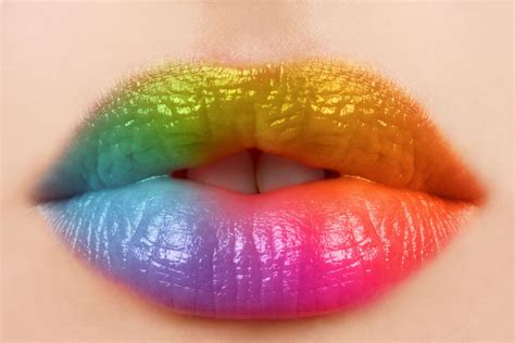 que es el beso arcoiris|Qué es el beso arcoíris y cómo hacerlo de forma segura